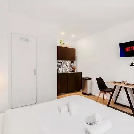 Au Coeur Du 12ᵉ Arrondissement Daire *